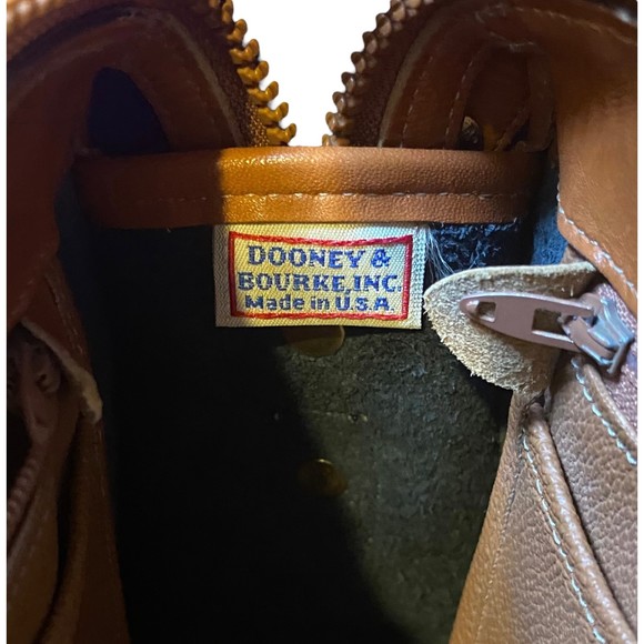 Dooney & Bourke 2 Duck Black Tan All Weather Leather Crossbody Bag - Picture 10 of 15